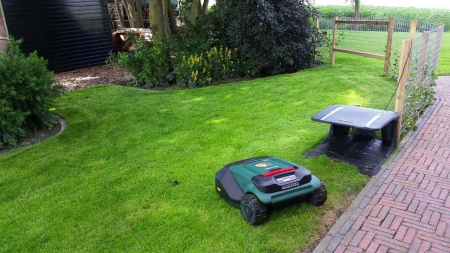 Робот-газонокосилка Robomow RS615 PRO 22BSBA-D619